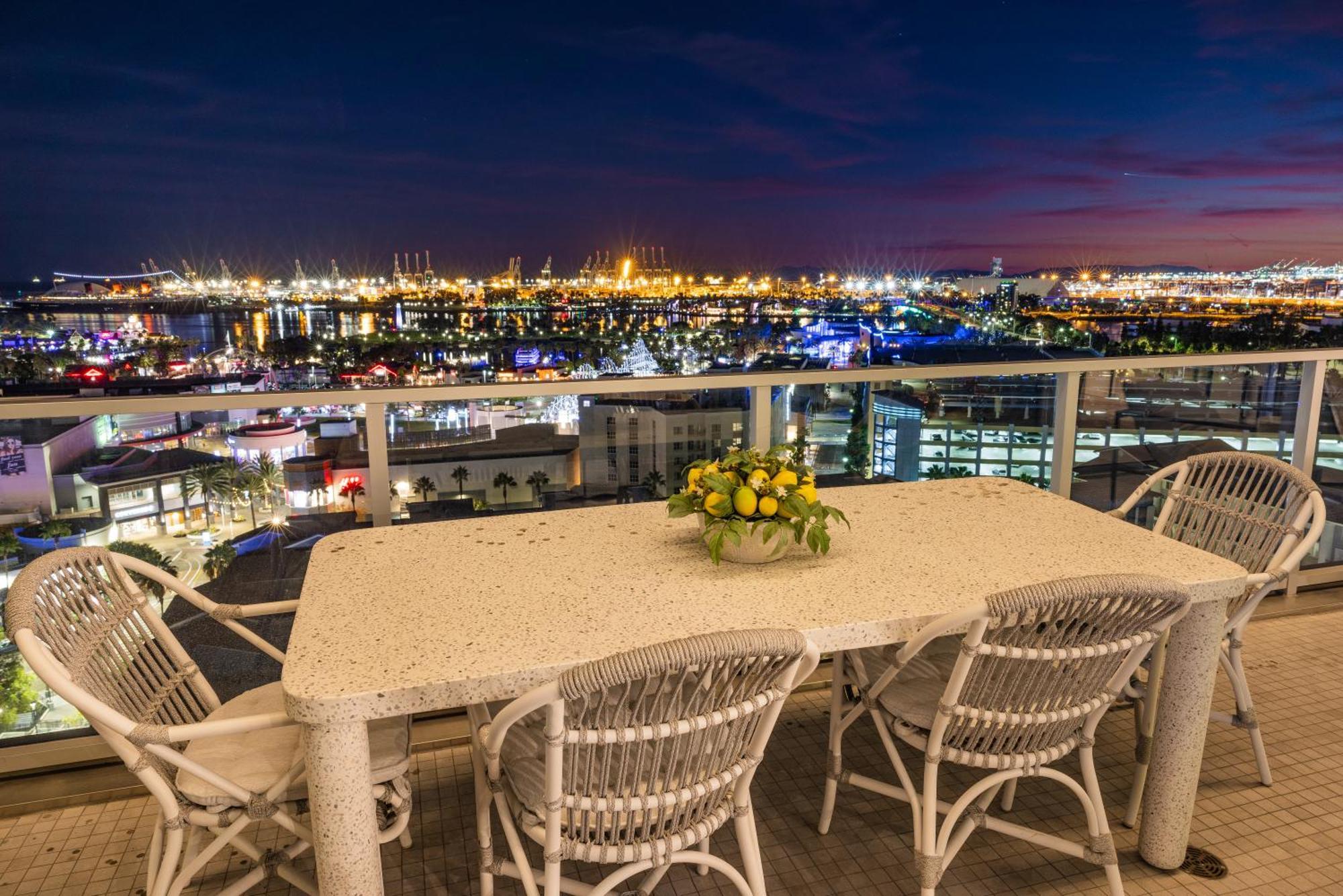@ Marbella Lane - Penthouse W/ City & Ocean Views 롱비치 외부 사진