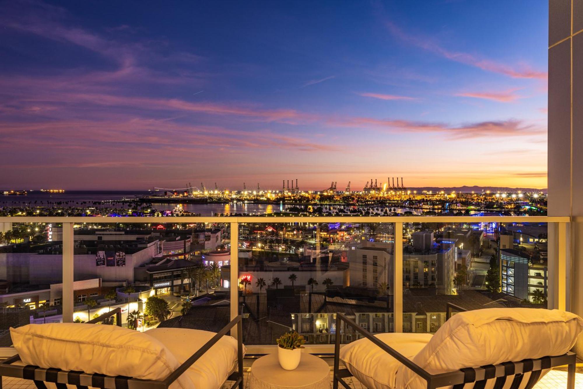 @ Marbella Lane - Penthouse W/ City & Ocean Views 롱비치 외부 사진
