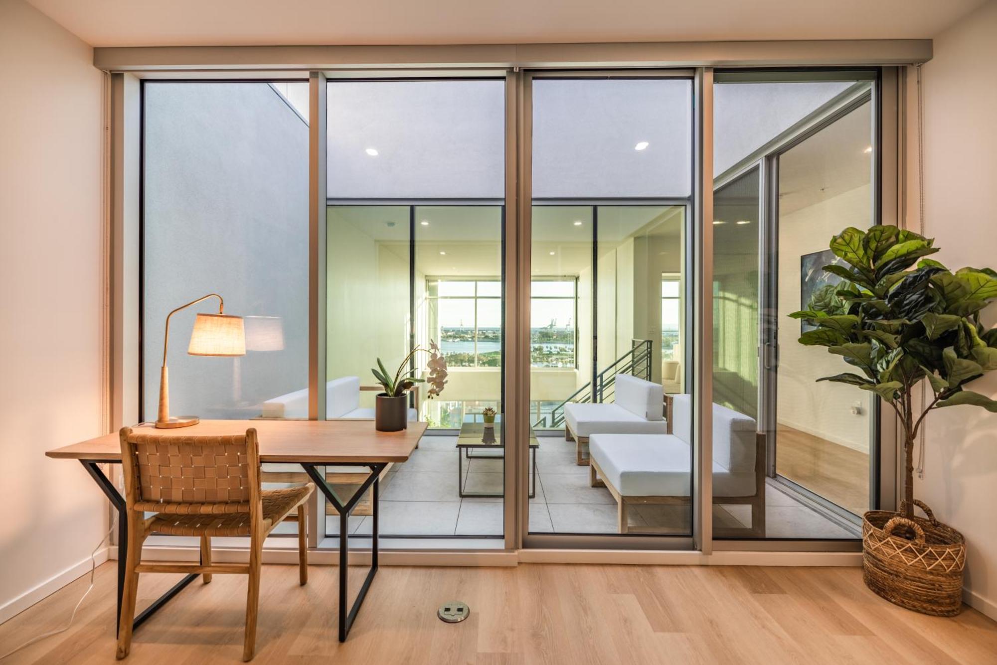 @ Marbella Lane - Penthouse W/ City & Ocean Views 롱비치 외부 사진