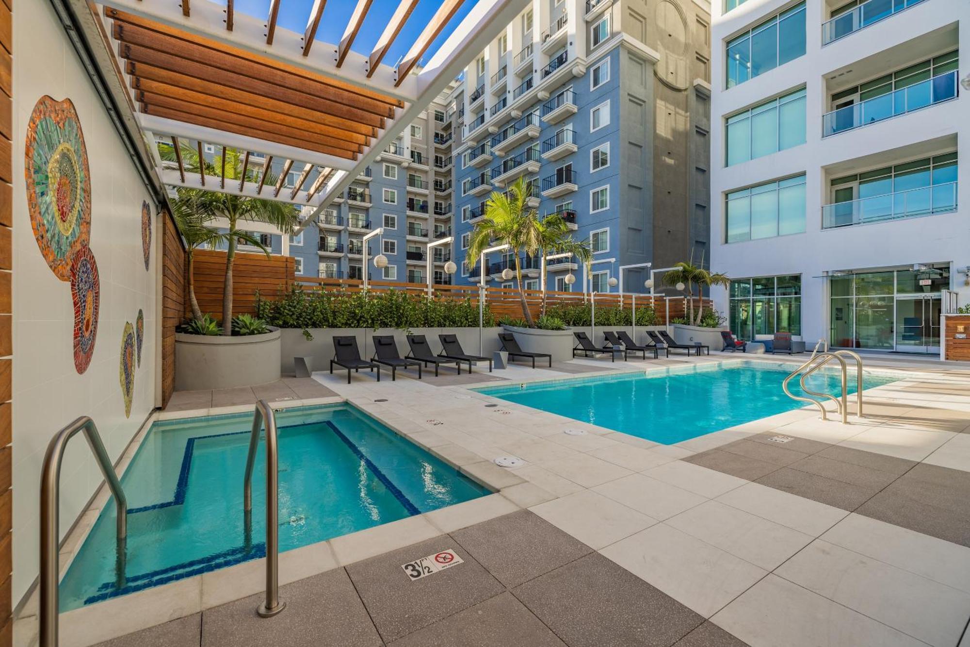 @ Marbella Lane - Penthouse W/ City & Ocean Views 롱비치 외부 사진